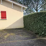 T2 Lumineux, Jardin Prive Et Piscine