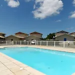 T2 Lumineux, Jardin Prive Et Piscine *