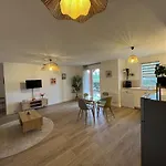 T2 Lumineux, Jardin Prive Et Piscine