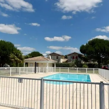 Apartmán T2 Lumineux, Jardin Prive Et Piscine *
