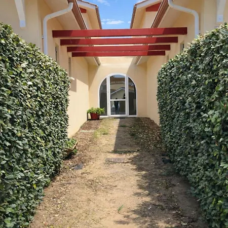 Apartmán T2 Lumineux, Jardin Prive Et Piscine Bias (Landes)